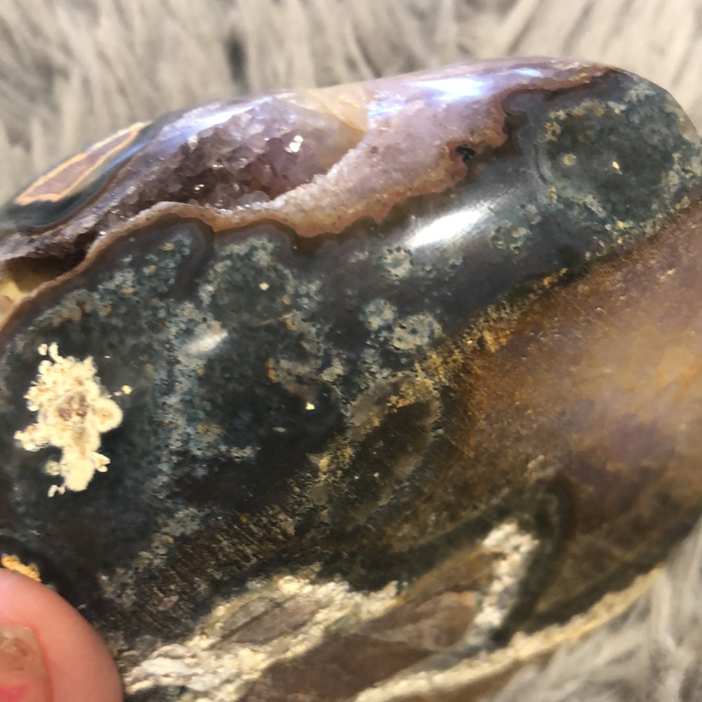 Amethyst Heart Crystal With Many Calcite Inclusions - Picture 13 of 17